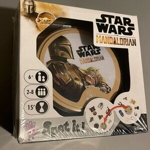 NWT Star Wars SPOT IT! Game